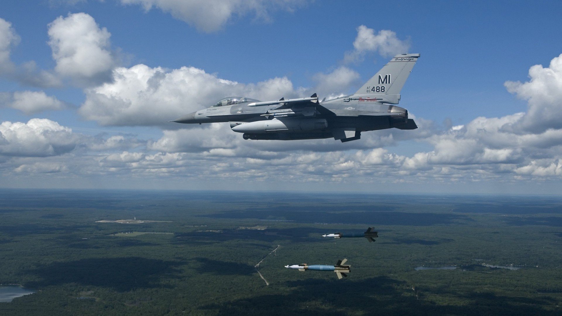 爱游戏正版-世界划手会师成都，共绘湖上竞技图